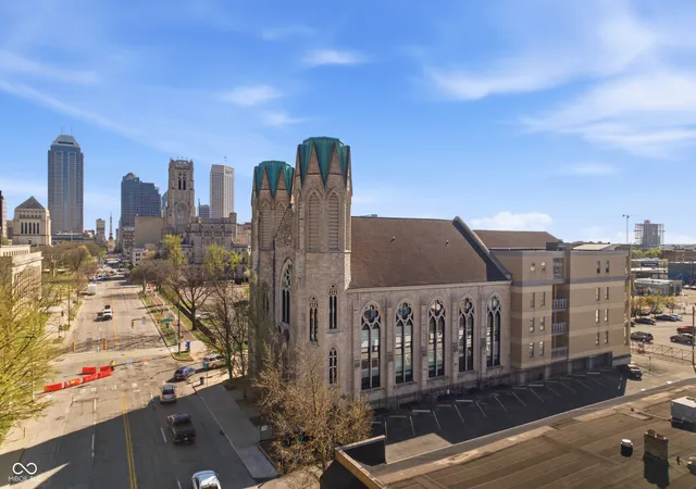 Condo for sale at 802 N Meridian St #UNIT 204, Indianapolis, IN 46204 | MLS# 22094261
