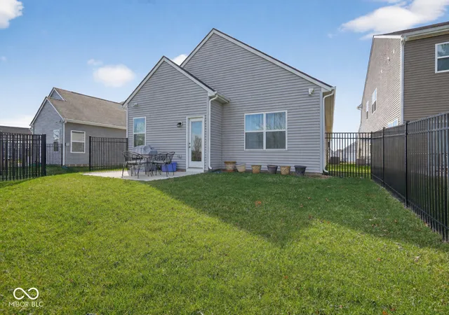 Homes for sale in Indianapolis, IN | 6040 Medina Spirit Dr, Indianapolis, IN 46237 | MLS# 22094317
