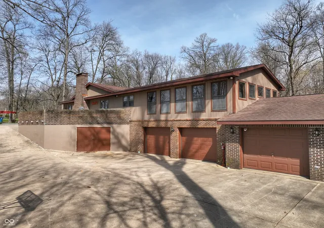 Photo 1 of Sale Pending at 501 S Us Hwy 41, Williamsport, IN 47993 | MLS# 22094489 | Listing updated on 2026-09-20