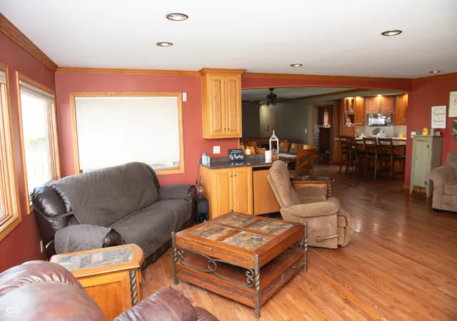 Photo 3 of Sale Pending at 501 S Us Hwy 41, Williamsport, IN 47993 | MLS# 22094489 | Listing updated on 2026-09-20