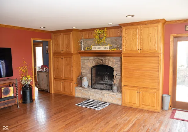 Photo 3 of Sale Pending at 501 S US Hwy 41, Williamsport, IN 47993 | MLS# 22094489 | Listing updated on 2026-09-20