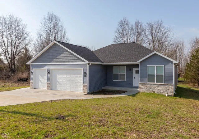 Homes for sale in Fillmore, IN | 81 Patriots Lndg, Fillmore, IN 46128 | MLS# 22094519