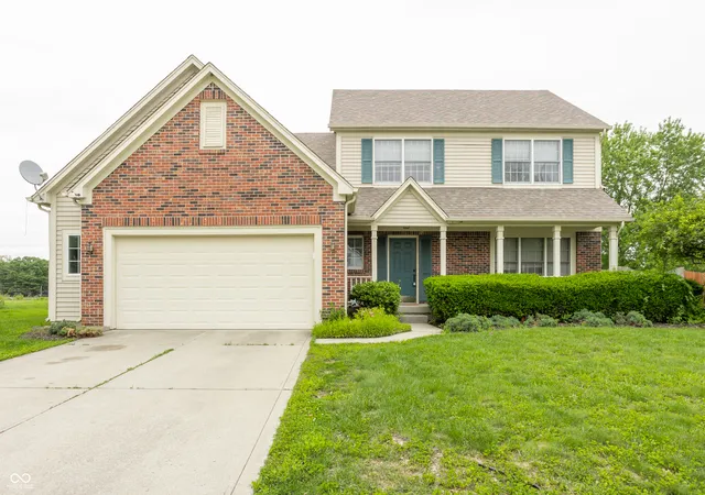 Homes for sale in Avon, IN | 1101 Spanish Lake Dr, Avon, IN 46123 | MLS# 22094575