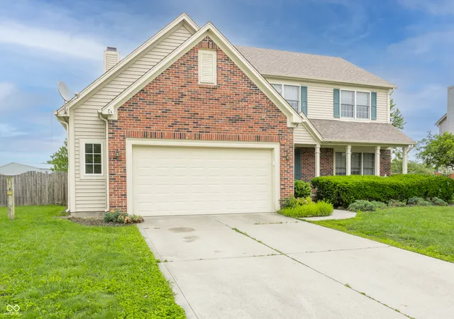 Homes for sale in Avon, IN | 1101 Spanish Lake Dr, Avon, IN 46123 | MLS# 22094575