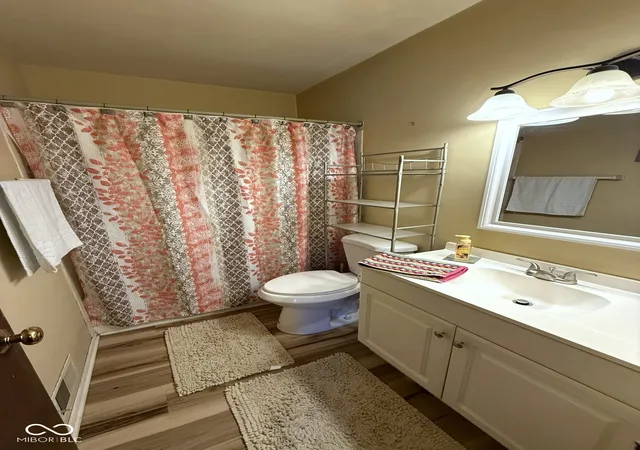2nd image of 10057 Dedham Dr, Indianapolis, IN 46229 | MLS# 22094615