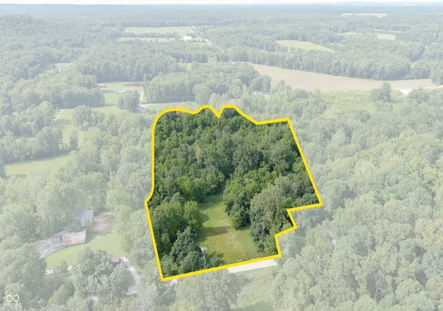 1st image of 0 W Old Nashville Rd, Columbus, IN 47201 | MLS# 22094637