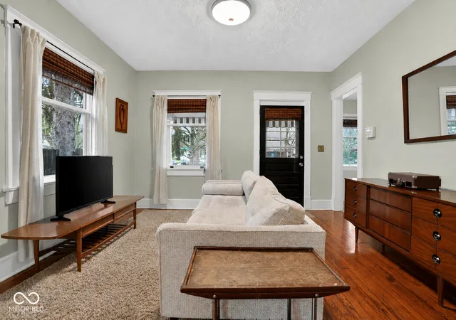 Photo 4 of Single family home for sale at 2505 E Saint Clair St, Indianapolis, IN 46201 | MLS# 22094735 | Listing updated on 2026-09-23