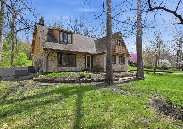 2nd image of 6361 Creekside Ln, Indianapolis, IN 46220 | MLS# 22094874