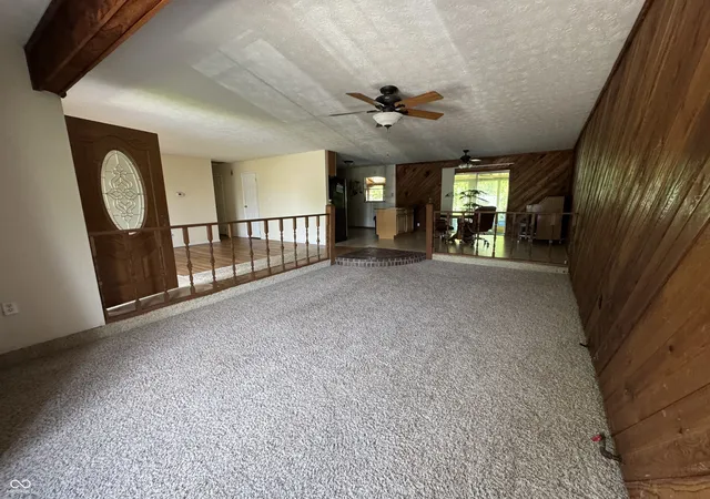 Homes for sale in Rushville, IN | 825 Parkview Dr, Rushville, IN 46173 | MLS# 22094915
