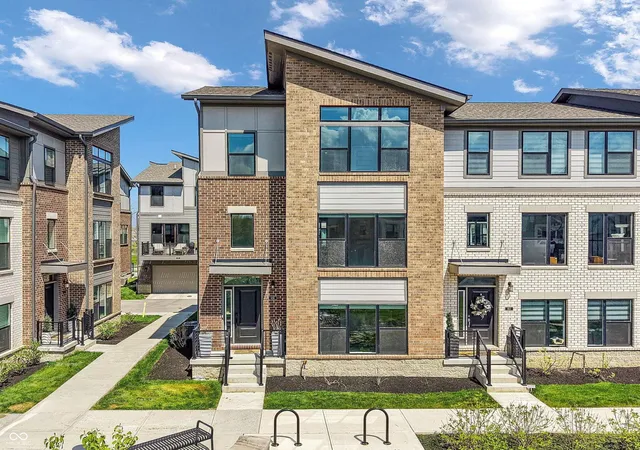 1st image of 659 Langford St, Carmel, IN 46032 | MLS# 22094929