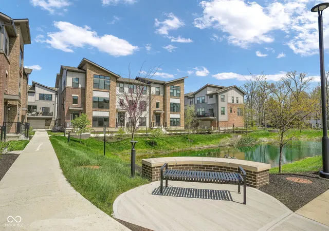 37th image of 659 Langford St, Carmel, IN 46032 | MLS# 22094929