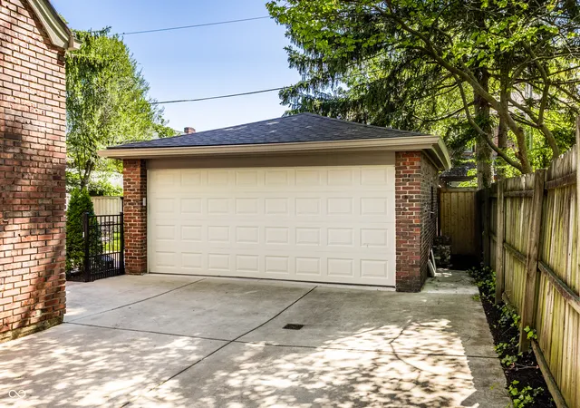 Homes for sale in Indianapolis, IN | 4051 N New Jersey St, Indianapolis, IN 46205 | MLS# 22094992