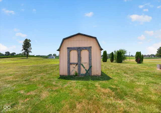 49th image of 2540 S Meridian Rd, Mitchell, IN 47446 | MLS# 22094997