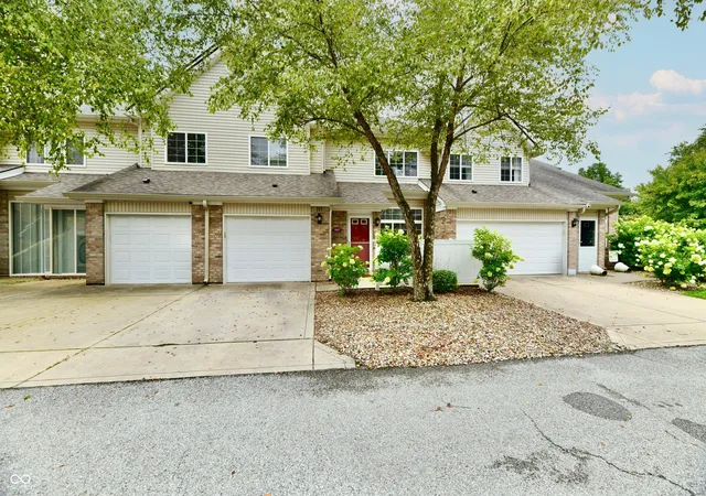 Photo 2 of Sale Pending at 5817 Beacon Cvs Way, Indianapolis, IN 46237 | MLS# 22095008 | Listing updated on 2026-09-28