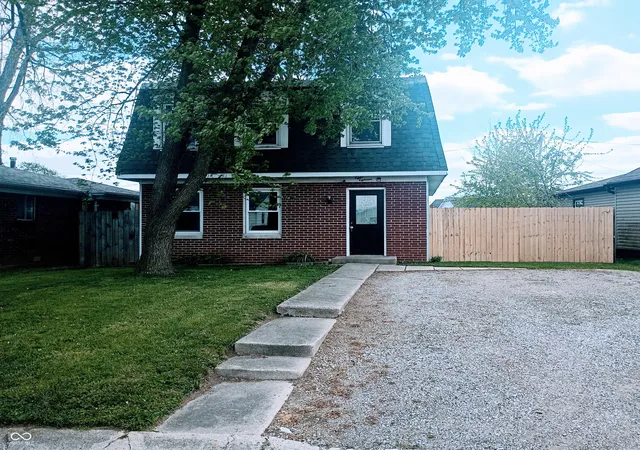 3rd image of 818 Moriseni Ave, Shelbyville, IN 46176 | MLS# 22095170