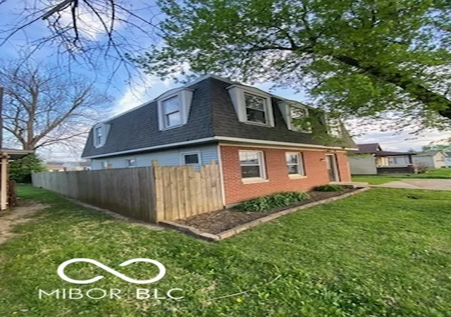 4th image of 818 Moriseni Ave, Shelbyville, IN 46176 | MLS# 22095170