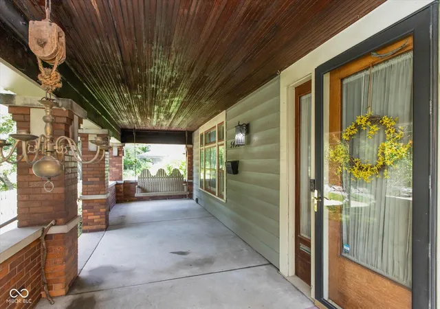 Photo 3 of Sale Pending at 5452 University Ave, Indianapolis, IN 46219 | MLS# 22095180 | Listing updated on 2026-10-27