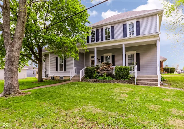 Homes for sale in Jamestown, IN | 205 W Main St, Jamestown, IN 46147 | MLS# 22095202