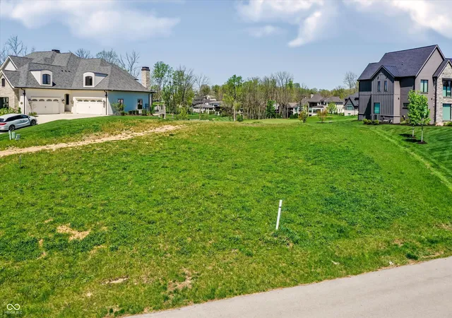 2nd image of 1366 Forest Hills Dr, Westfield, IN 46074 | MLS# 22095243
