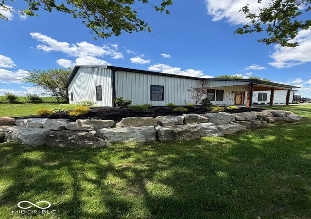 Photo 3 of Sale Pending at 2311 N Co Rd 450 W, Greensburg, IN 47240 | MLS# 22095255 | Listing updated on 2026-09-14