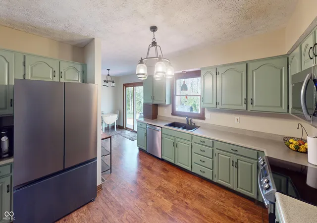3rd image of 408 Deer Walk Tr, Westfield, IN 46074 | MLS# 22095314