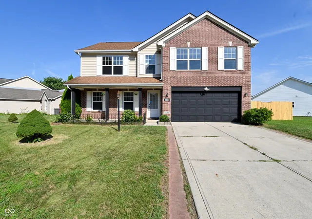 Photo 1 of Sale Pending at 910 Angus Way, Indianapolis, IN 46217 | MLS# 22095322 | Listing updated on 2026-09-06