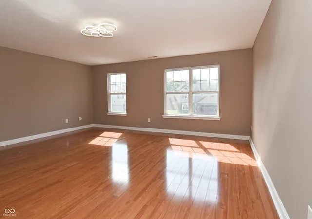 Photo 23 of Sale Pending at 910 Angus Way, Indianapolis, IN 46217 | MLS# 22095322 | Listing updated on 2026-09-06