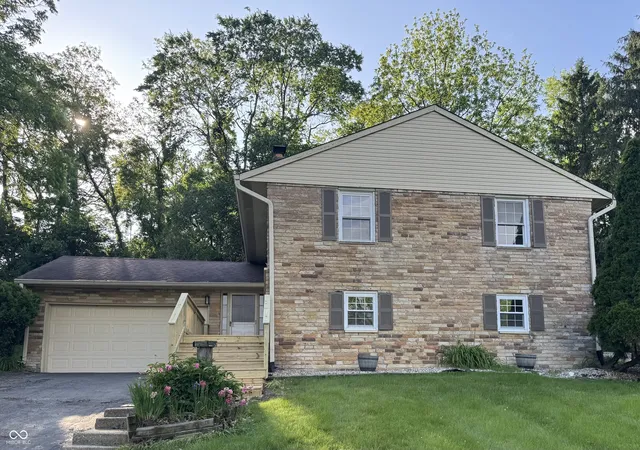 Photo 1 of Single family home for sale at 6824 Sargent Rd, Indianapolis, IN 46256 | MLS# 22095330 | Listing updated on 2026-09-19