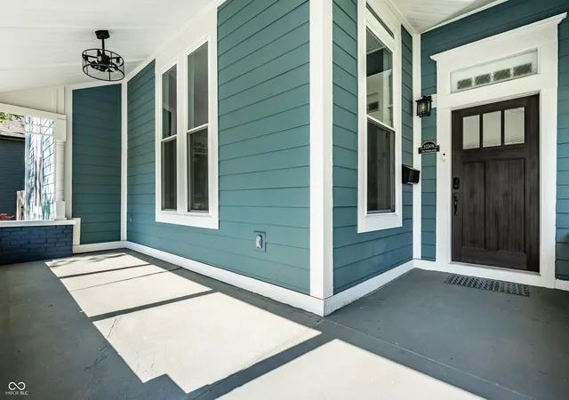 3rd image of 1034 N Tacoma Ave, Indianapolis, IN 46201 | MLS# 22095358