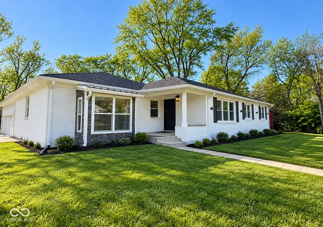 Photo 1 of Single family home for sale at 9530 N Park Ave, Indianapolis, IN 46240 | MLS# 22095363 | Listing updated on 2026-09-23