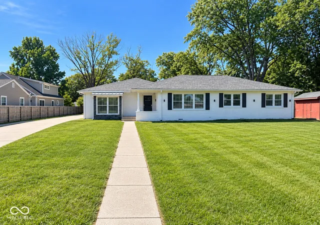 Photo 2 of Single family home for sale at 9530 N Park Ave, Indianapolis, IN 46240 | MLS# 22095363 | Listing updated on 2026-09-23