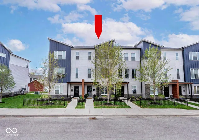 Homes for sale in Indianapolis, IN | 2919 Kirkbride Wy, Indianapolis, IN 46222 | MLS# 22095409