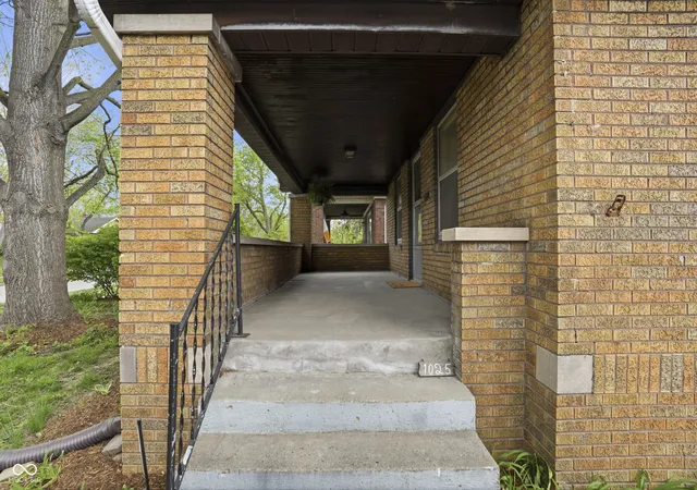 3rd image of 1025 N Bosart Ave, Indianapolis, IN 46201 | MLS# 22095410