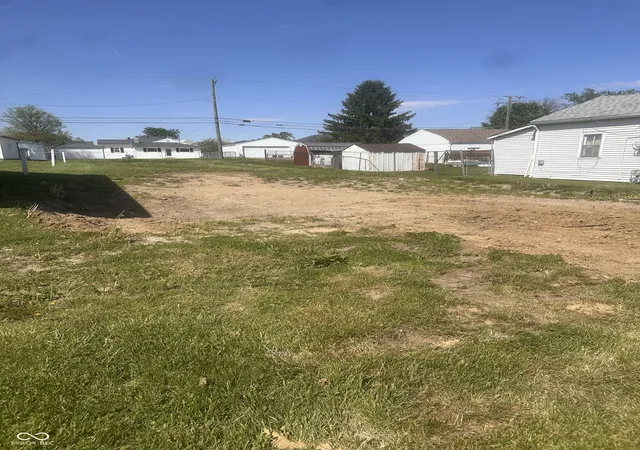 5th image of 824 E Washington St, Greensburg, IN 47240 | MLS# 22095444