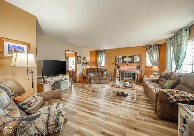 Homes for sale in Daleville, IN | 11910 S County Road 800 W, Daleville, IN 47334 | MLS# 22095451