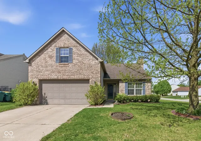 Homes for sale in Indianapolis, IN | 2074 Alysheba Dr, Indianapolis, IN 46234 | MLS# 22095470