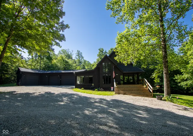 Photo 3 of Single family home for sale at 7811 Bean Blossom Rd, Trafalgar, IN 46181 | MLS# 22095475 | Listing updated on 2026-09-13