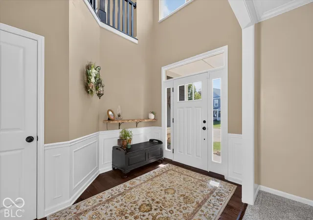 Photo 3 of Single family home for sale at 11058 Stoneleigh Dr, Noblesville, IN 46060 | MLS# 22095505 | Listing updated on 2026-10-08
