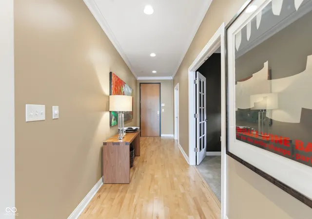 3rd image of 333 Massachusetts Ave #UNIT 303, Indianapolis, IN 46204 | MLS# 22095615