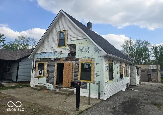 1st image of 3523 E 10th St, Indianapolis, IN 46201 | MLS# 22095619