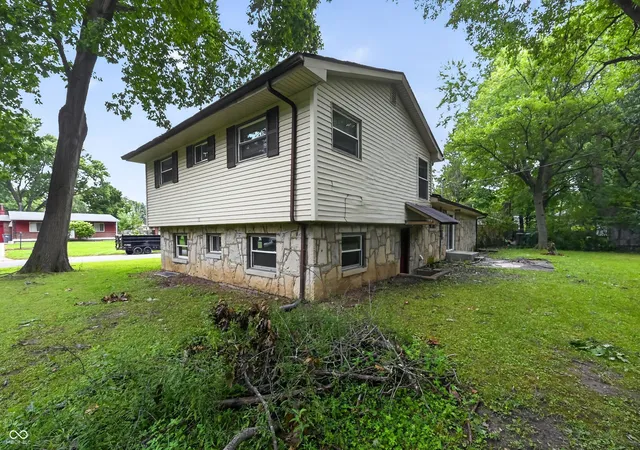 2nd image of 7045 Buick Dr, Indianapolis, IN 46214 | MLS# 22095662