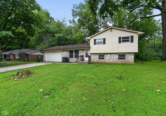 Photo 3 of Single family home for sale at 7045 Buick Dr, Indianapolis, IN 46214 | MLS# 22095662 | Listing updated on 2026-09-19