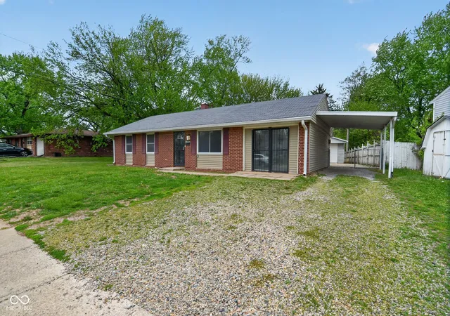2nd image of 9846 Catalina Dr, Indianapolis, IN 46235 | MLS# 22095675