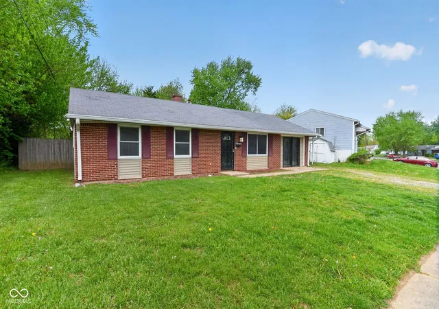 3rd image of 9846 Catalina Dr, Indianapolis, IN 46235 | MLS# 22095675