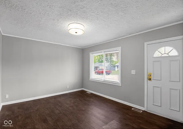 5th image of 9846 Catalina Dr, Indianapolis, IN 46235 | MLS# 22095675