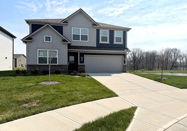 2nd image of 645 Newton Dr, Danville, IN 46122 | MLS# 22095781