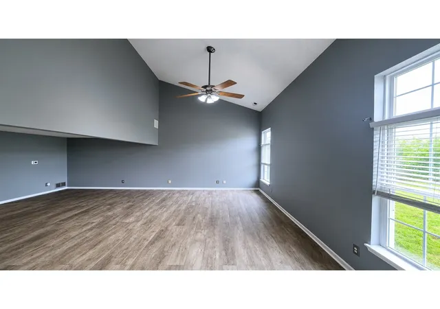 2nd image of 8123 Maple Stream Blvd, Indianapolis, IN 46217 | MLS# 22095859