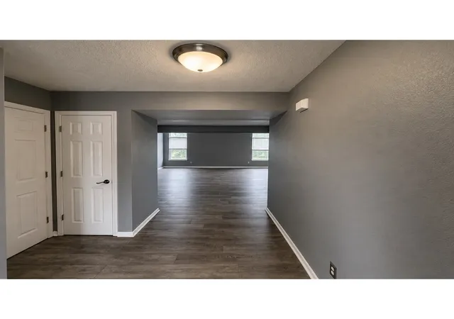 3rd image of 8123 Maple Stream Blvd, Indianapolis, IN 46217 | MLS# 22095859