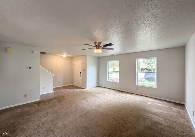 Homes for sale in Franklin, IN | 925 Harbon Dr, Franklin, IN 46131 | MLS# 22095876