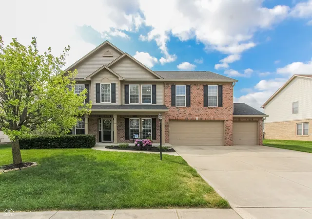 Homes for sale in Indianapolis, IN | 8005 Stoney Bend Ct, Indianapolis, IN 46259 | MLS# 22095901